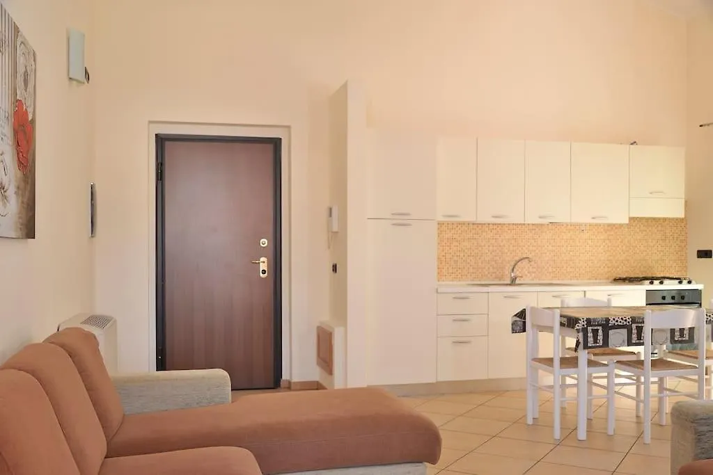 I Pini - Appartamento Mare Sardegna Tortolì 0*,  Itália